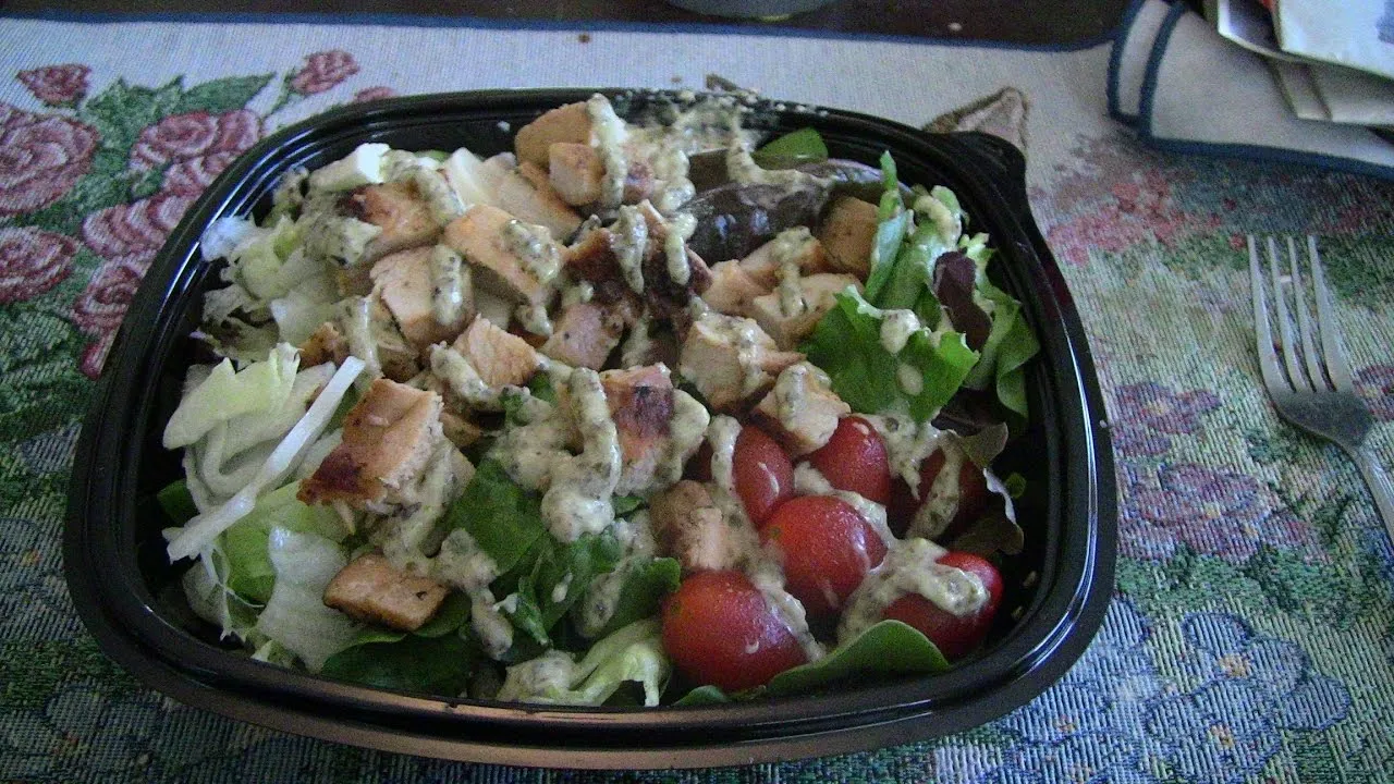 Wendy's Fresh Mozzarella Chicken Salad