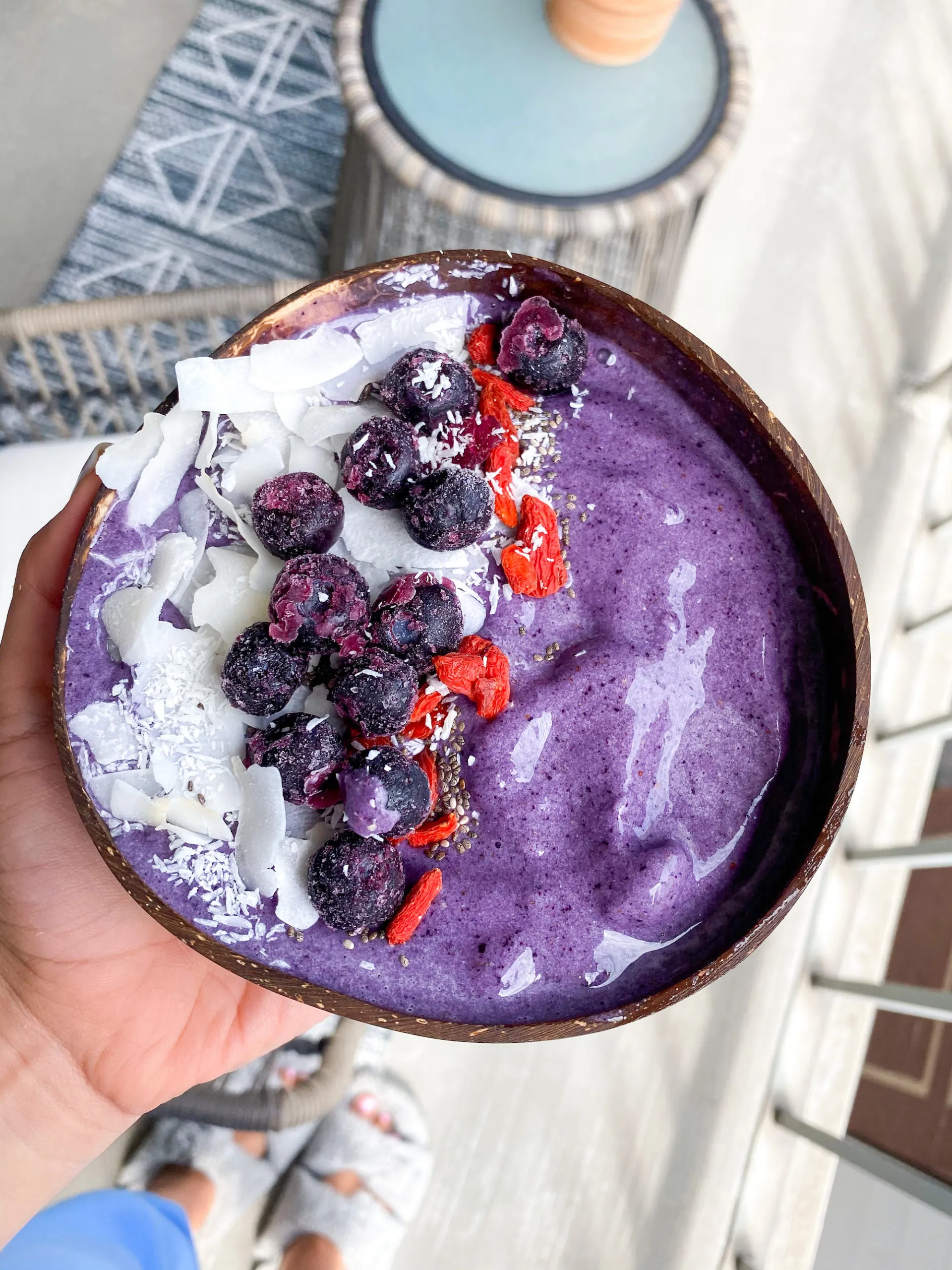 blueberry orange coconut smoothie bowl