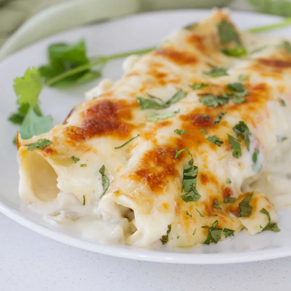 mama lus chicken enchilada