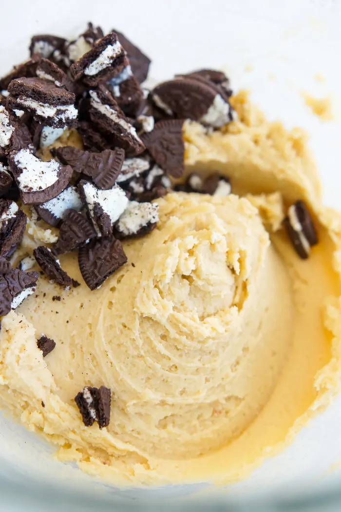 oreo shamrock mcflurry inspired cookie bars