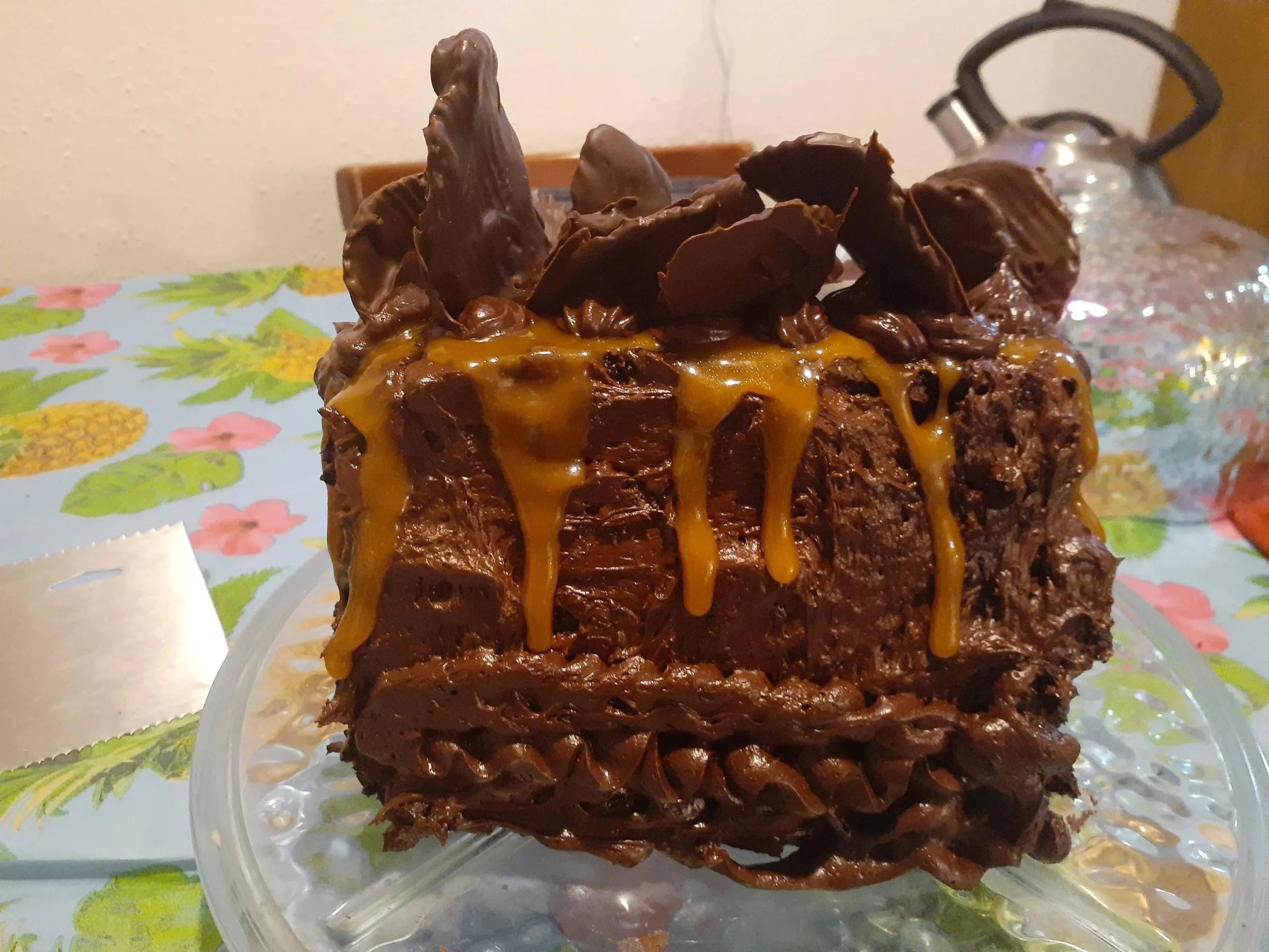 sweet and salty reeses potato chip cake